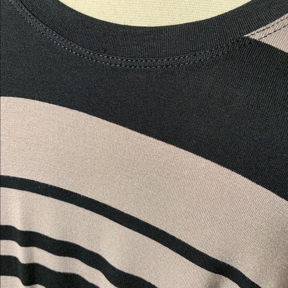 BCBG flowy top - Picture 5 of 6